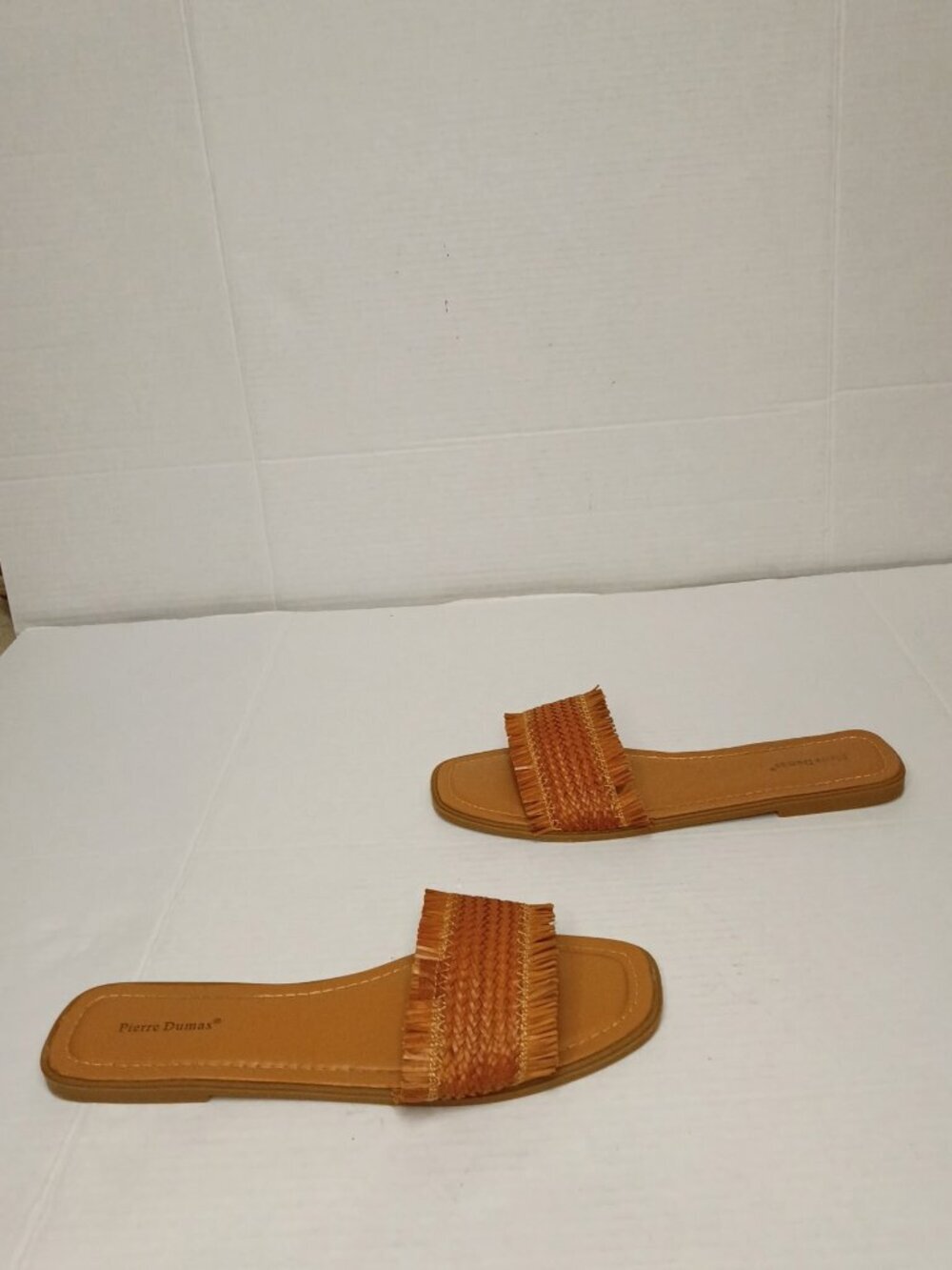 Pierre Dumas Tan Raffia Fringe Slide Sandals Women's Size 11 - Picture 2 of 9